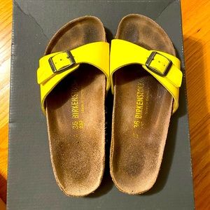 Birkenstock lemon yellow patent birko flur Madrid sandals slippers EU36
